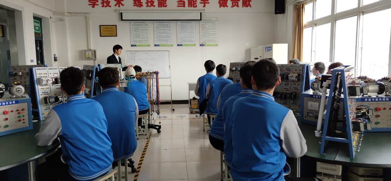 电工实训室 (7)